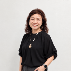 本間　友子
